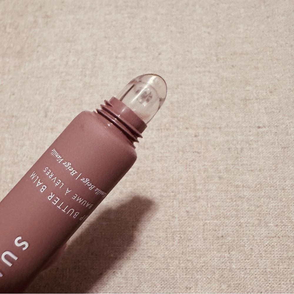 Summer Fridays | Lip Balm | Vanilla Beige • Sheer Beige - Picture 5 of 8